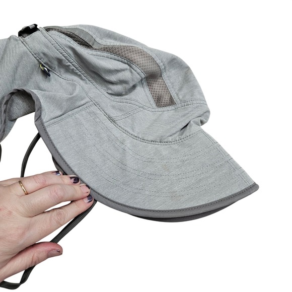Sunday Afternoons Sun Hat UPF 50 Wide Brim Mesh Venting Adjustable Gray L - Picture 6 of 7